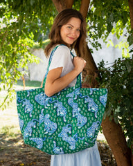 Tiger Queen - Weekend Bag with Pouch - Jade